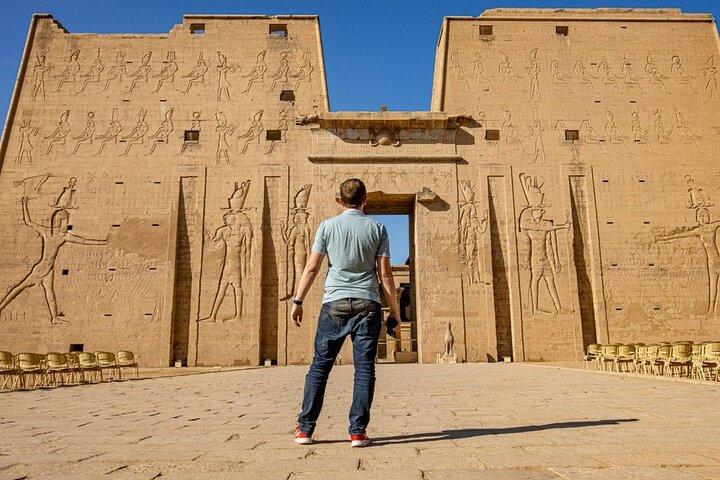 Sightseeing-Tour nach Assuan von Luxor