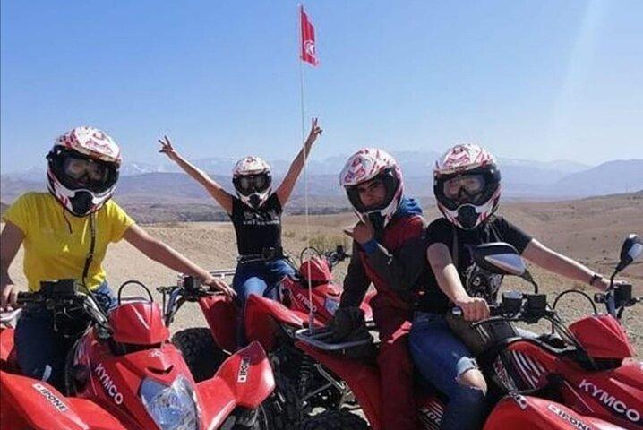 Aventure en quad tout compris dans le désert rocheux d'Agafay