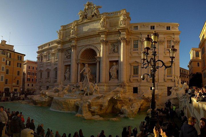 チヴィタヴェッキア港からFCOローマ空港またはローマへの送迎