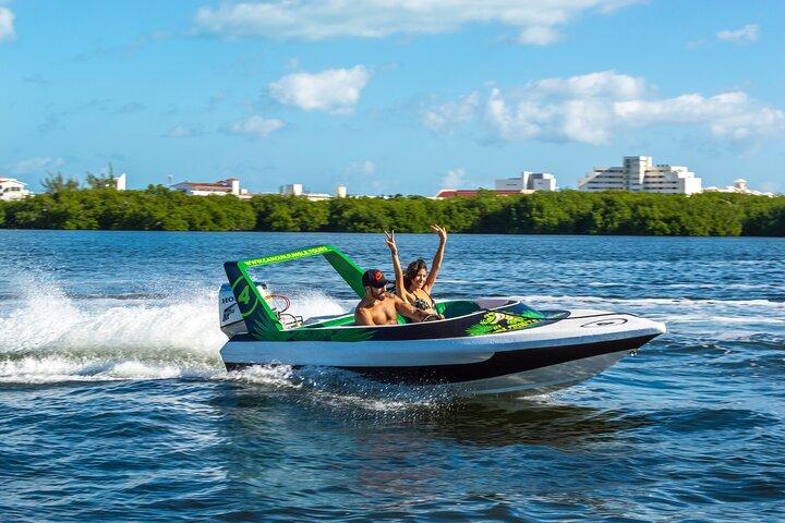 マングローブを巡るジャングル ツアー アドベンチャー カンクン スピード ボート