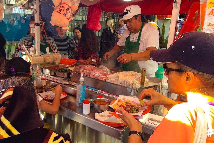 ローカルガイド付きメキシコシティカスタムプライベートフードツアー