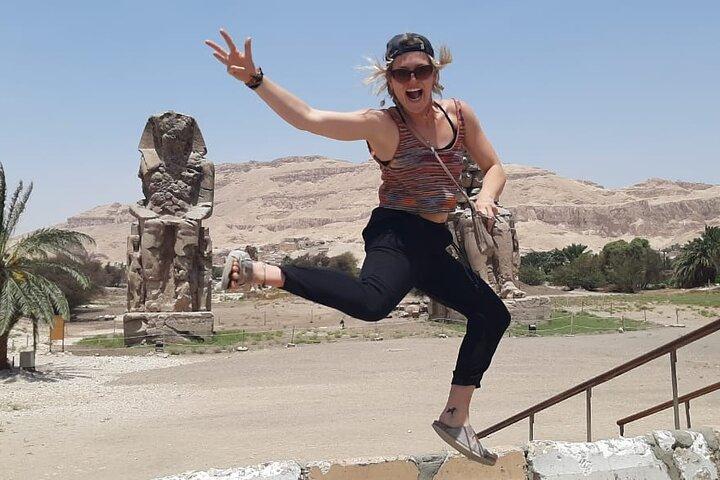 Crociera sul Nilo da sogno 4 giorni Assuan a Luxor e Abu Simbel. Mongolfiera