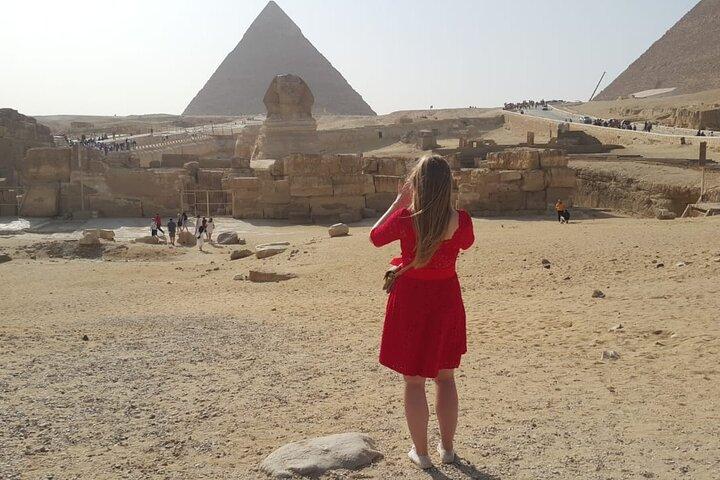 Cairo: Excursão de 2 dias para se aventurar nas Grandes Pirâmides, Museu Egípcio e Alexandria
