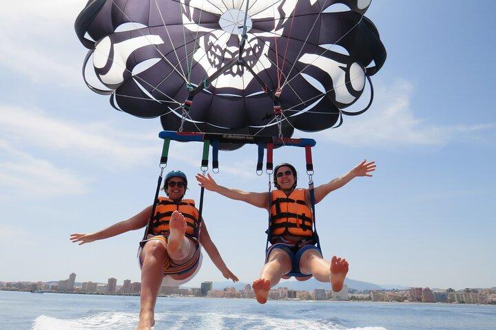 Parasailing Benalmadena - De højeste flyvninger på Costa