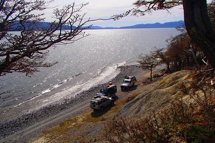 Full-Day Lakes Off-Road 4x4 Experience + Argentine Lunch