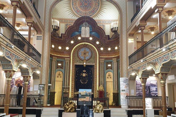 Bukarest Jewish Tour: Synagogor och kommunistiska berättelser