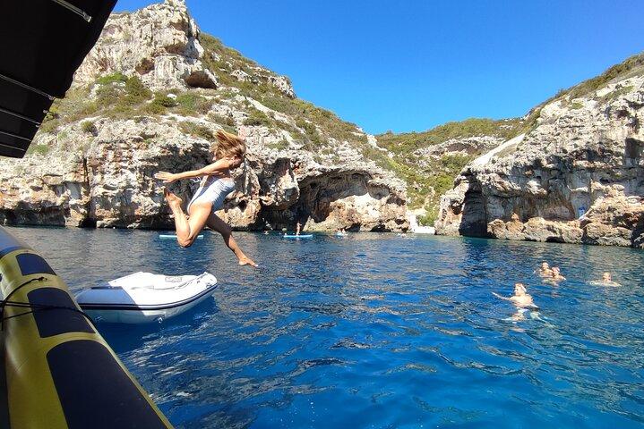 Blå grotte & Hvar, 5 øer med speedbådstur med unikke både fra Split