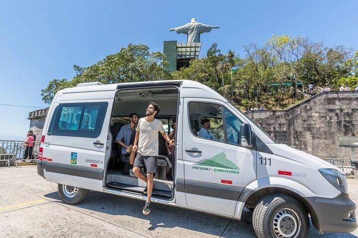 コルコバードのキリスト像 - ホテルでのチケットと送迎付きの完全なモーニング ツアー