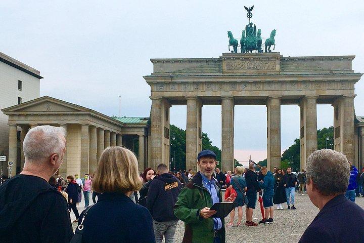 Ost-Berlin : Stadt der Schatten