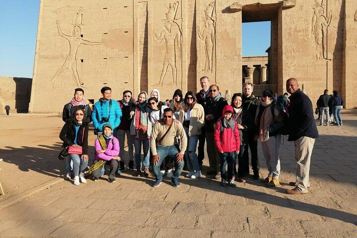 Aswan: Ervaar Isis Temple, Nubian Village by Nile Motorboat & Entreegelden