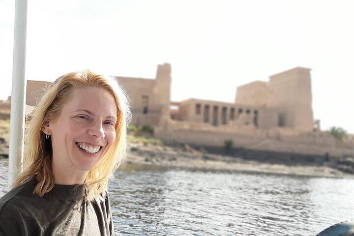 Aswan: Ervaar Isis Temple, Nubian Village by Nile Motorboat & Entreegelden
