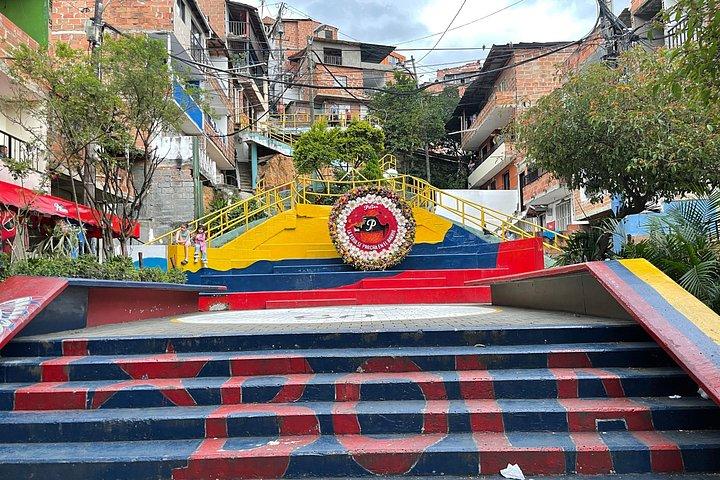 The Real Comuna 13 Graffiti Tour w/ Local Flavors