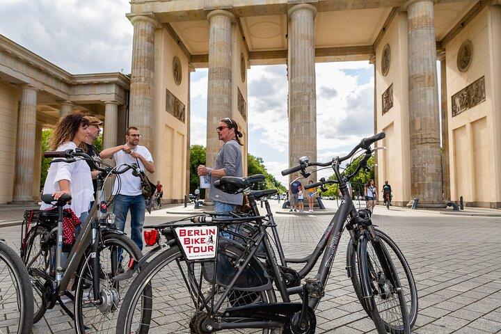 Berliner Mauer und Highlights E Bike Tour in Berlin