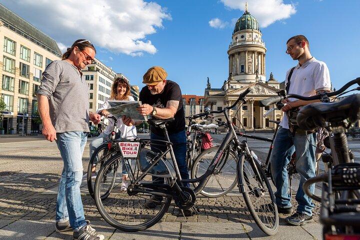 Berliner Mauer und Highlights E Bike Tour in Berlin