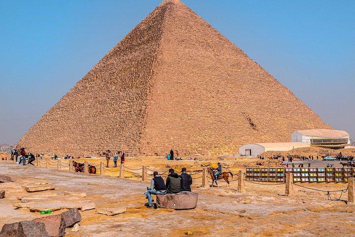 デイツアーエジプトのギザピラミッド、シタデル、旧カイロ＆バザールへ
