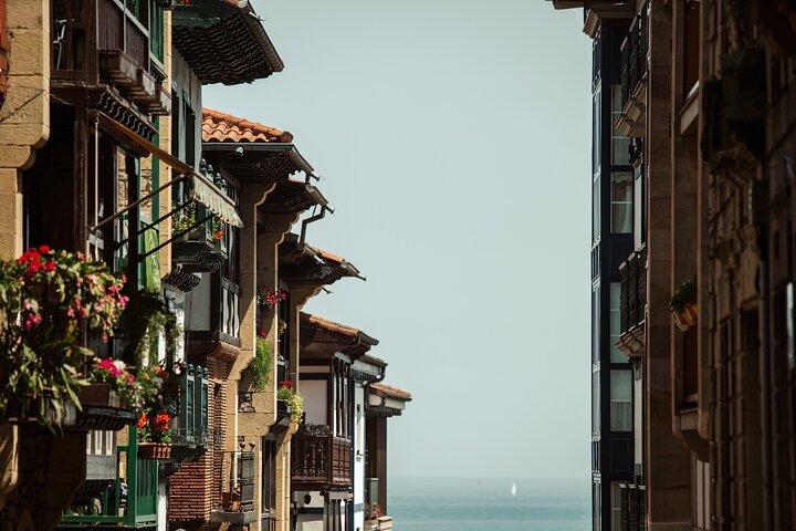 Private Hondarribia Sightseeing & Pintxos Experiência