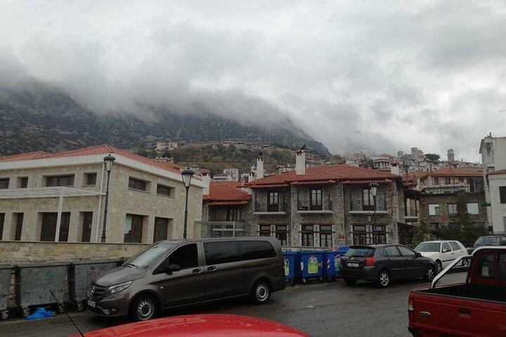 Sacred Delphi & Osios Loukas in a Full Day Private Tour