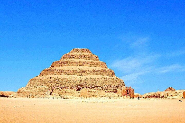 Heldags privat rundtur i Giza-pyramiderna, Memphis och Sakkara