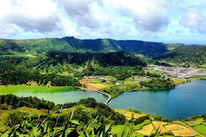 Tour en minivan por el cráter Sete Cidades