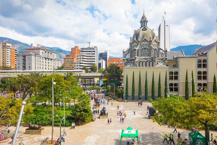 Privat byrundtur i Medellin med metrokabel og kommune 13