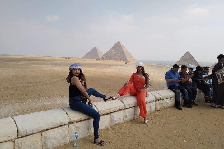 Visite privée de 2 jours des pyramides de Gizeh et du Vieux Caire avec guide
