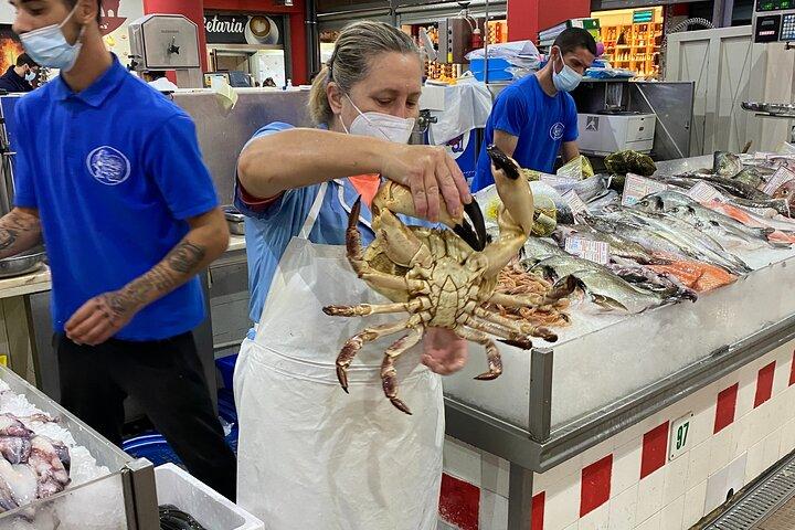 Mercado de Lisboa e tour gastronômico com aula de culinária e almoço