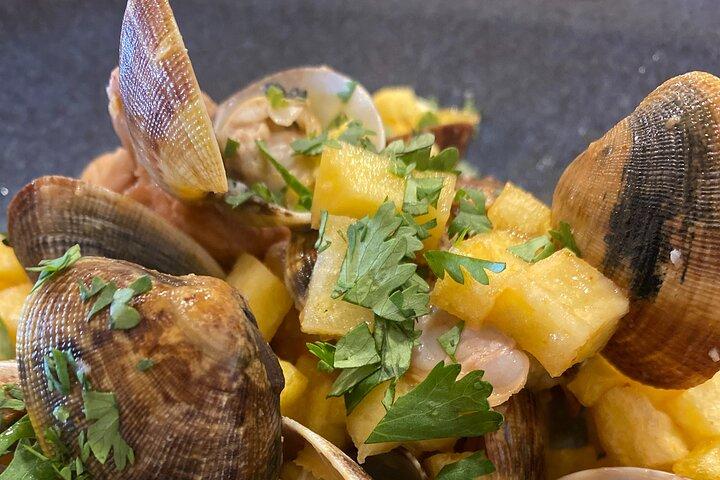 Mercado de Lisboa e tour gastronômico com aula de culinária e almoço