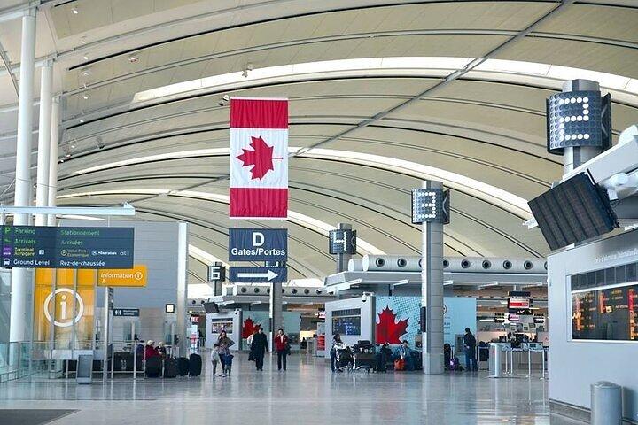 プライベート出発送迎 - トロントからピアソン空港(YYZ)またはYTZまで