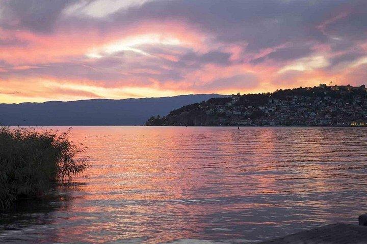 1,5-stündige Bootsfahrt bei Sonnenuntergang auf dem Ohridsee