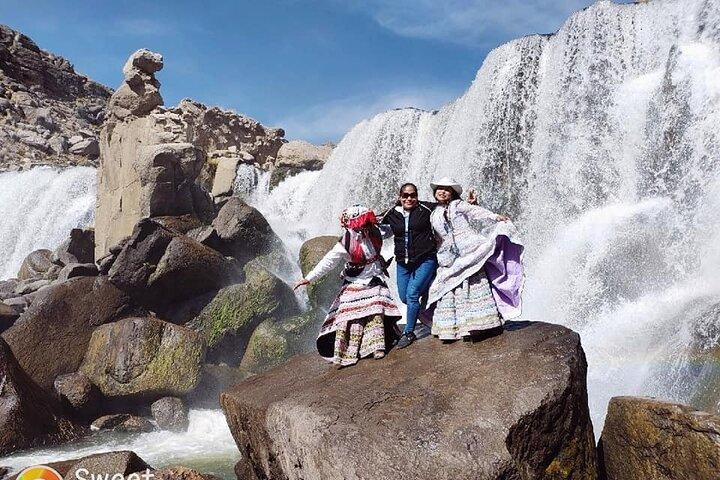 Pillones Waterfall et Stone Forest