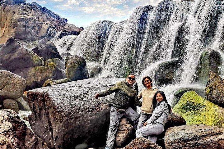 Pillones Waterfall et Stone Forest