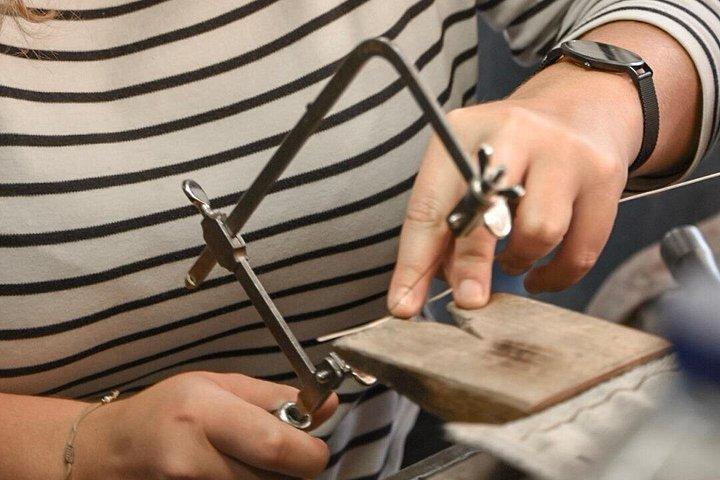 Skab din ring med en guldsmed
