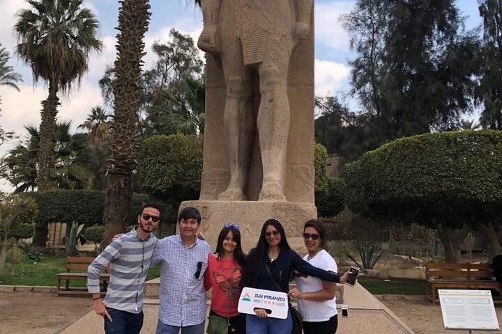 Pyramider, Memphis, Sakkara dagsutflykt utan extra kostnad.