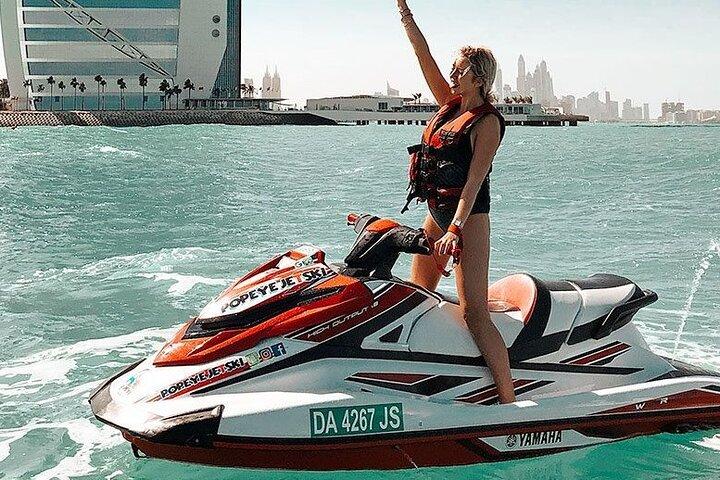 Avventura in moto d'acqua a Dubai