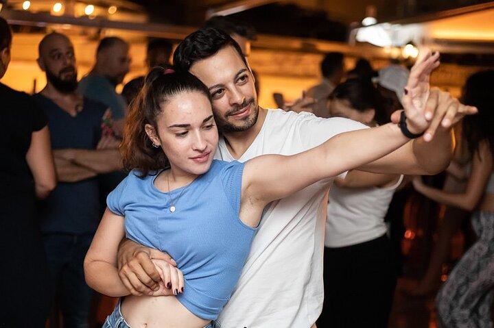 カンクン サルサ愛好家のダンス体験