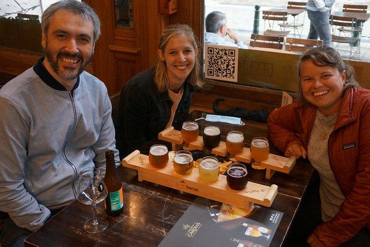 ブリュッセルウォーキング＆テイスティングツアー（ビール,チョコレート&フライス/ワッフル）