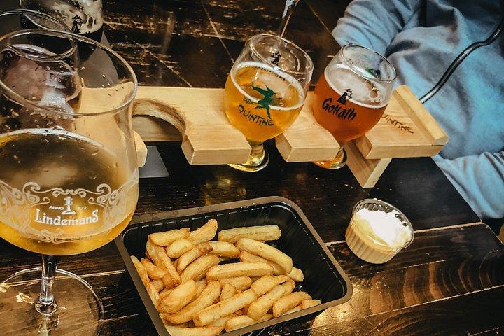 ブリュッセルウォーキング＆テイスティングツアー（ビール,チョコレート&フライス/ワッフル）