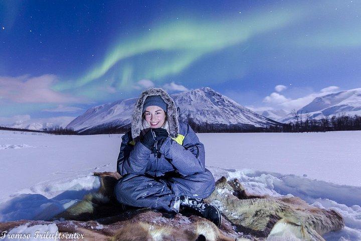 Northern Lights Chase with Authentic North Norwegian Charm