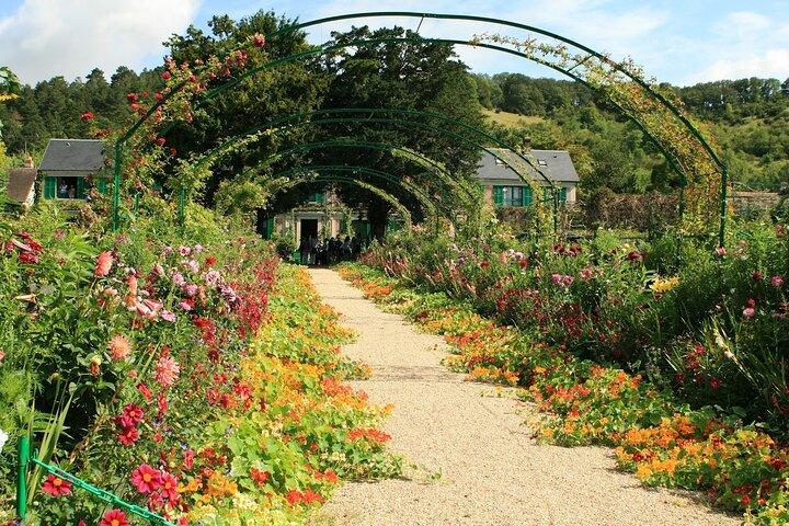 Giverny Half-Day Guided Tour from Paris