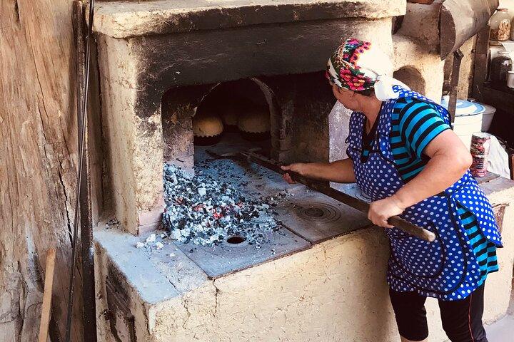 ベスト・オブ・モルドバ : Cricova Winery & Old Orhei and Curchi Monastery