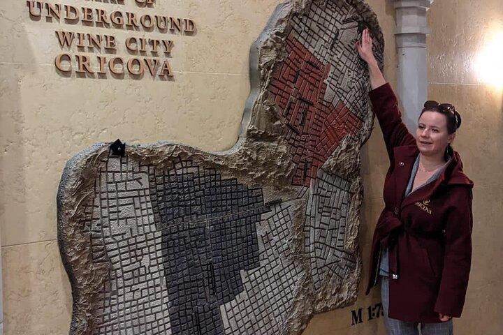 ベスト・オブ・モルドバ : Cricova Winery & Old Orhei and Curchi Monastery