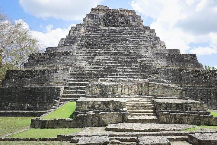 Tour Privado Pirâmides de Chacchoben e Mahahual com Transporte