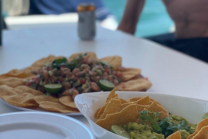 Tour privato delle spiagge di Puerto Vallarta su uno yacht privato