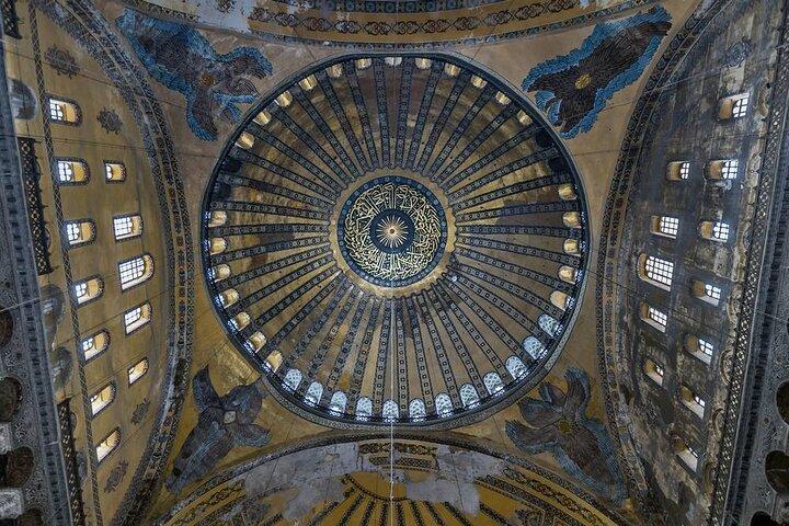 Full-Day Istanbul Private Guided Tour With Lunch & Private Car
