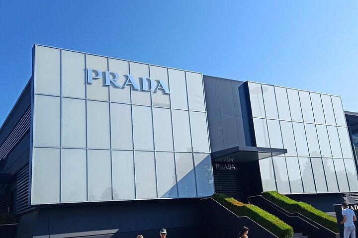 Luxe winkelen ervaring : privéchauffeur naar The Mall & Prada