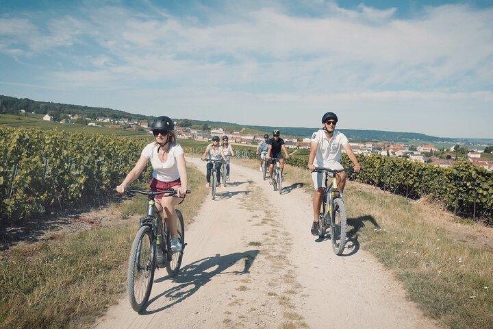 Reims: Halbtägige Radtour in der Champagne mit Verkostungen
