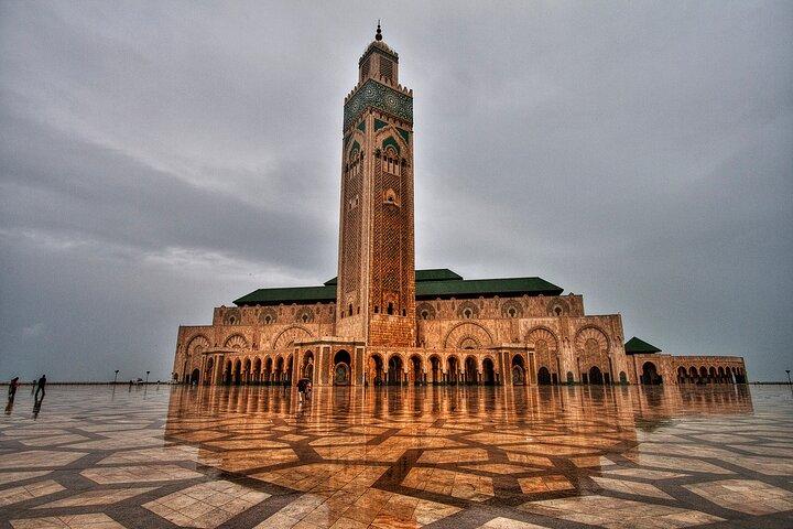 Transfert privé du centre-ville de Casablanca à la ville de Rabat ou à l'aéroport de Rabat
