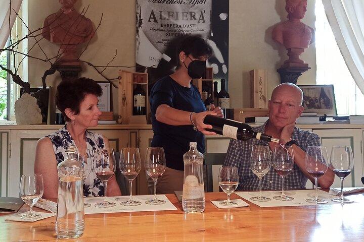 Langhe Wine & Food Tour da Torino: Barolo e Altro