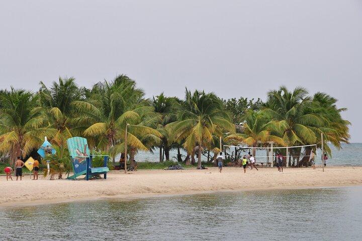 Privater Transfer von Belize City und Flughafen nach Placencia
