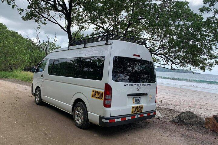 LIBERIA AIRPORTからLA FORTUNAへの私的輸送